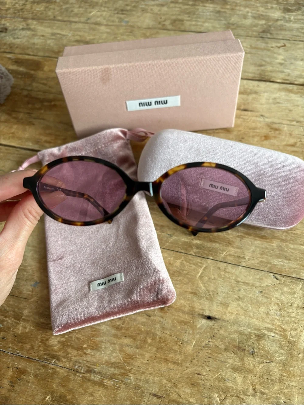 Authentic Miu Miu Regarde SMU 04Z-F Oval Sunglasses Tortoise & pink Complete Set - Picture 8 of 9